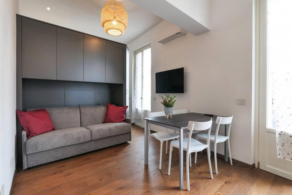 Primopiano - Ripa B Apartment Milan Bagian luar foto