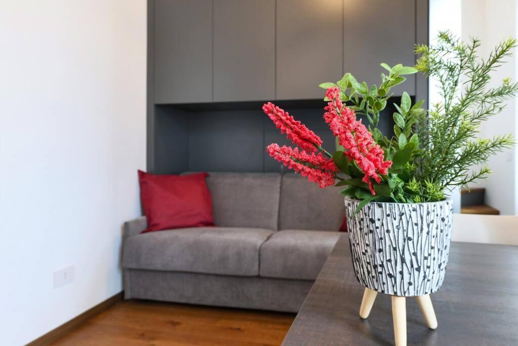 Primopiano - Ripa B Apartment Milan Bagian luar foto