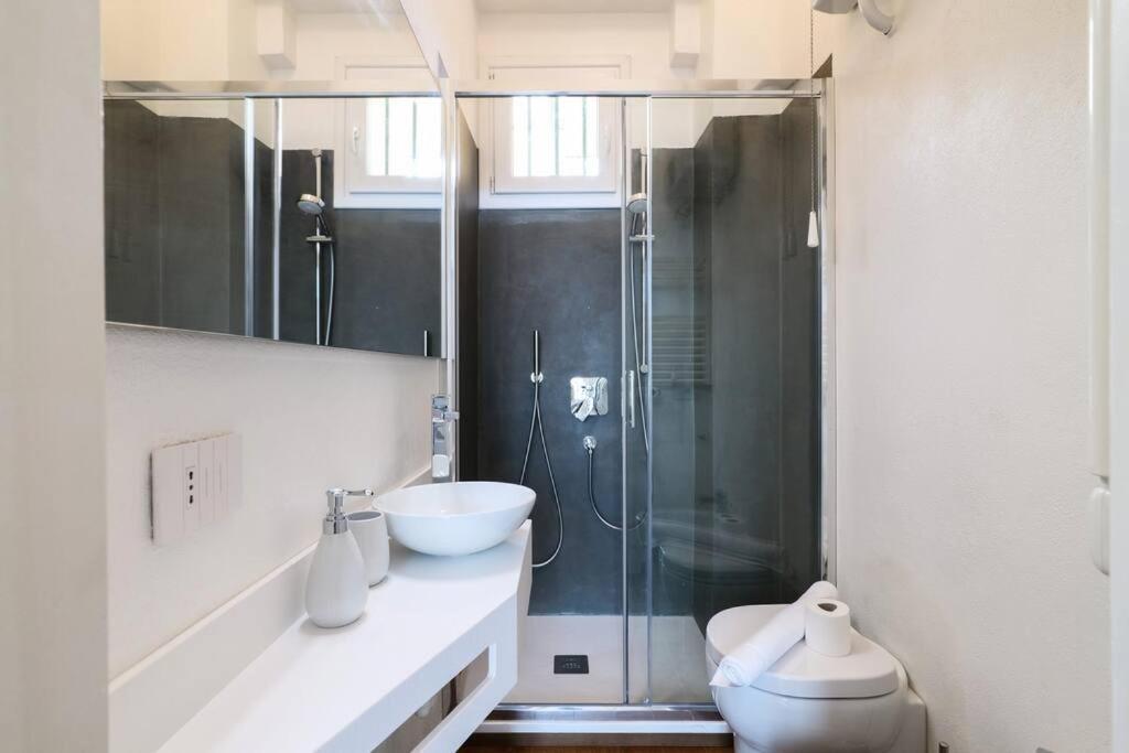 Primopiano - Ripa B Apartment Milan Bagian luar foto